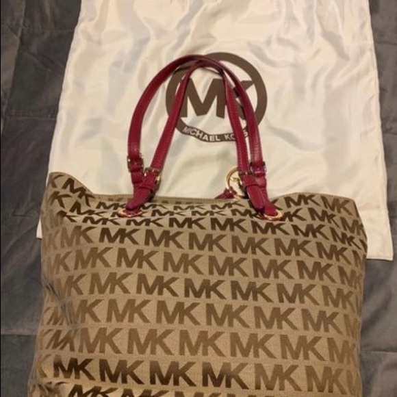 Michael kors monogram MK fuchsia tote bag